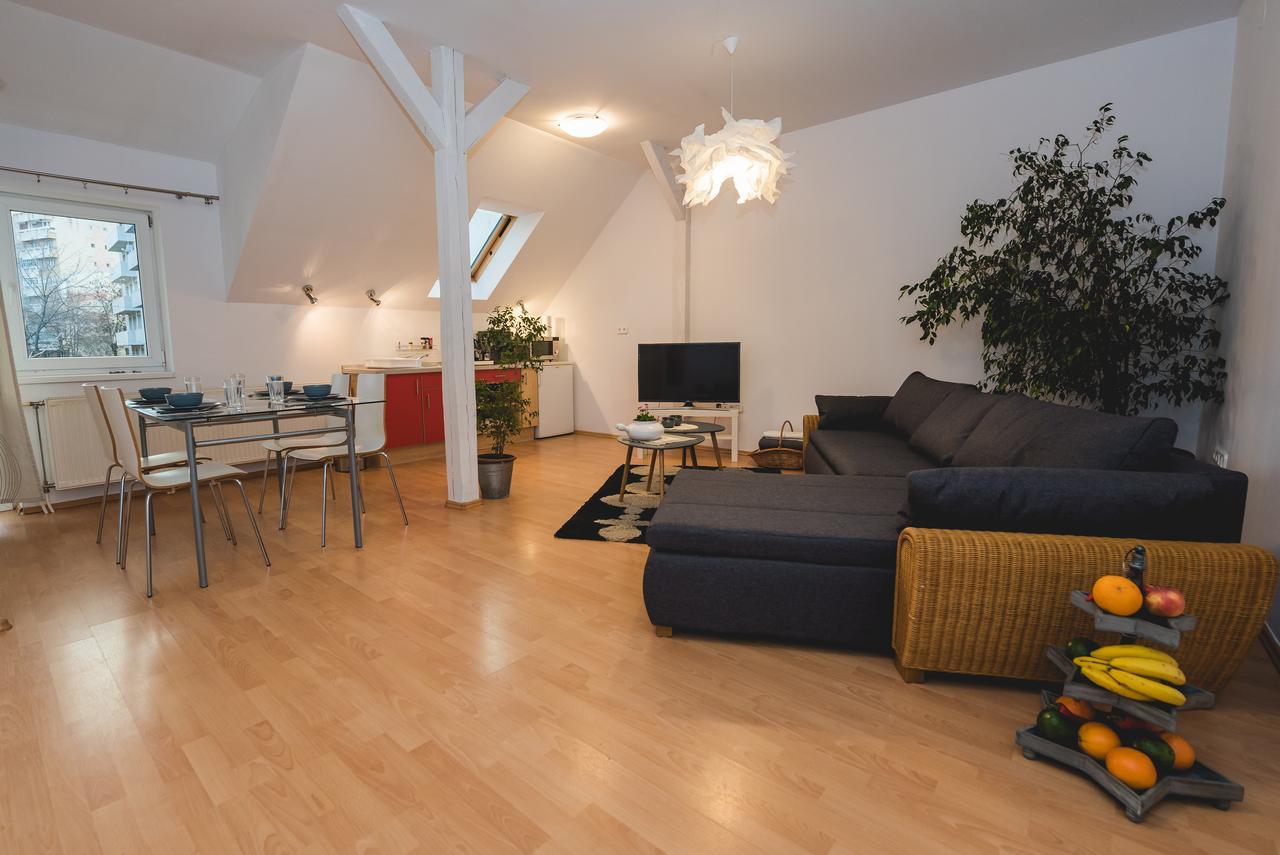 Terra Apartment Satu Mare Bagian luar foto